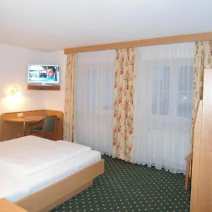 Hutzenthaler 3* Bruckberg